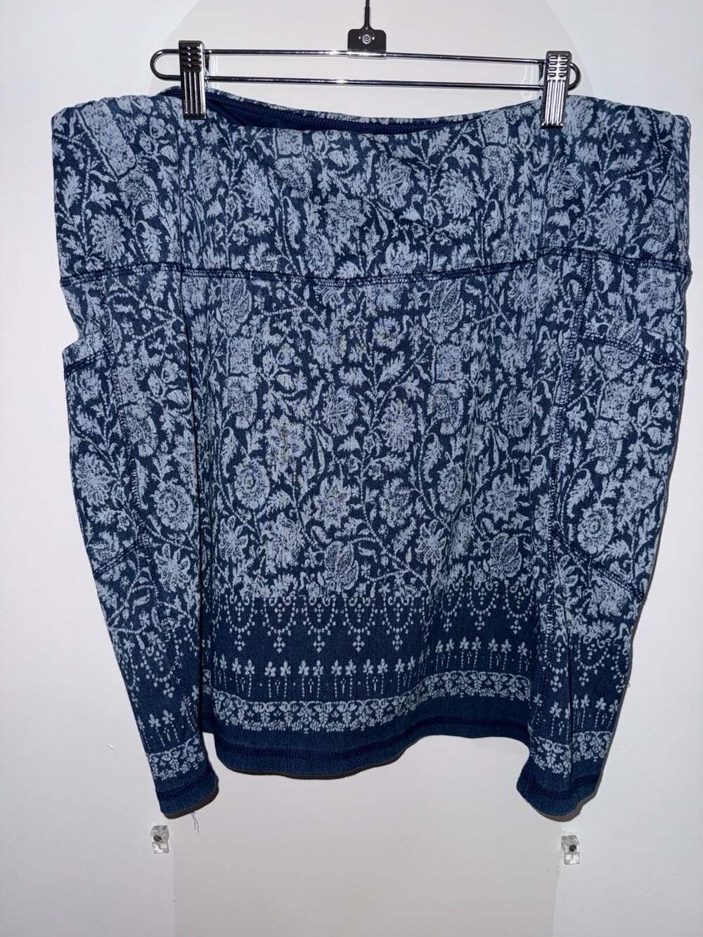 Intro Love The Fit Women's Revolutionary Tummy Control Blue Floral Print Skort